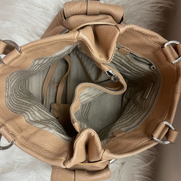 Prada Vitello Daino Side Pocket Tote Authentic  - Cream Color - Picture 8 of 11